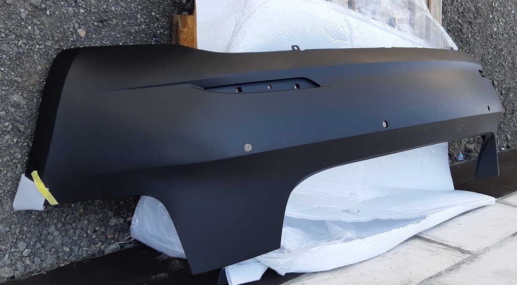 1 Paraurti posteriore NUOVO non originale Tesla modello 3 1108905-S0-A